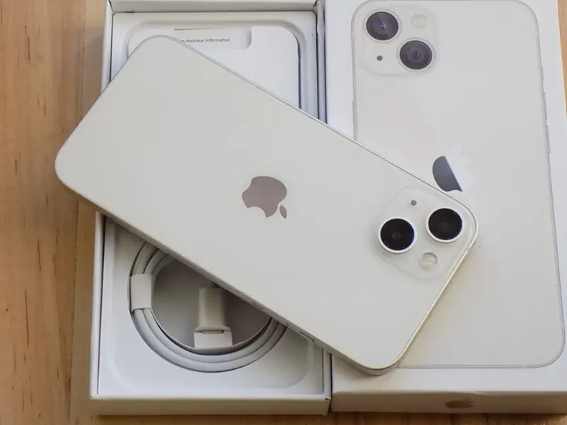 iPhone 13 512GB Bílá